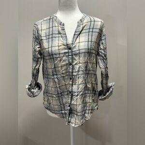 Calvin Klein Women’s Gray Long Sleeve Button-Down Shirt Medium